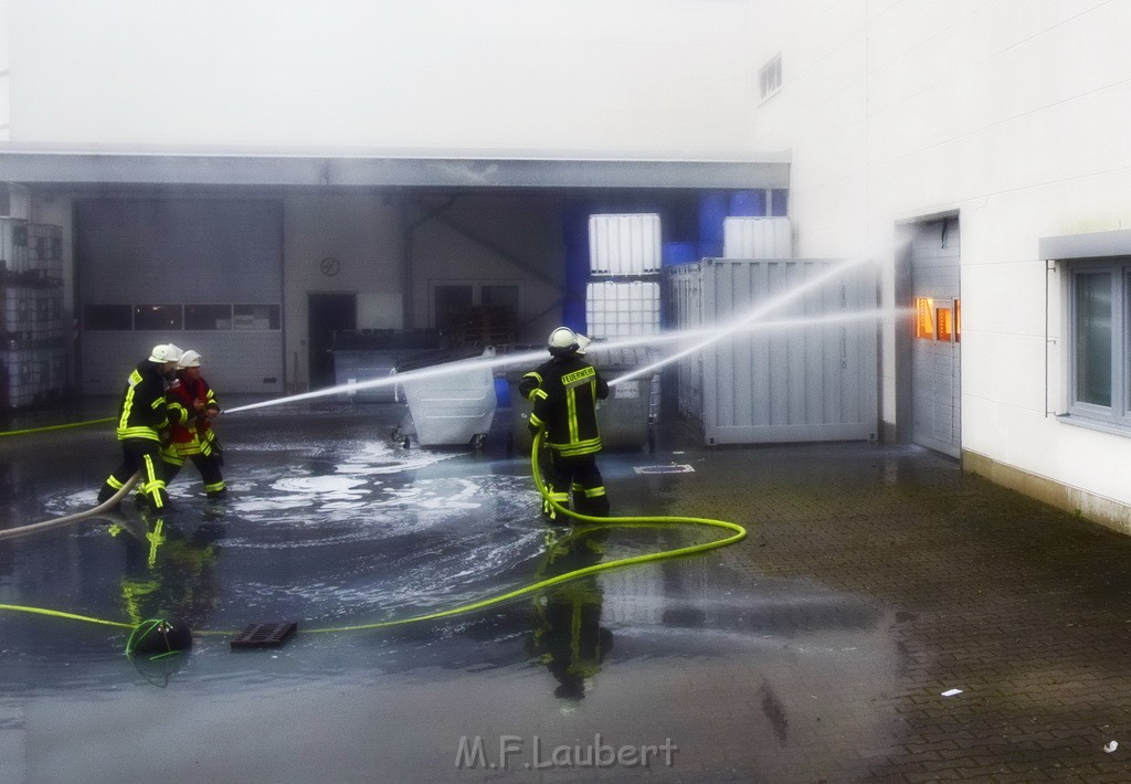 Grossbrand Halle Troisdorf Kriegsdorf Junkersring P162.JPG - Miklos Laubert
